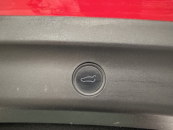 Tesla Model Y 30 of 30