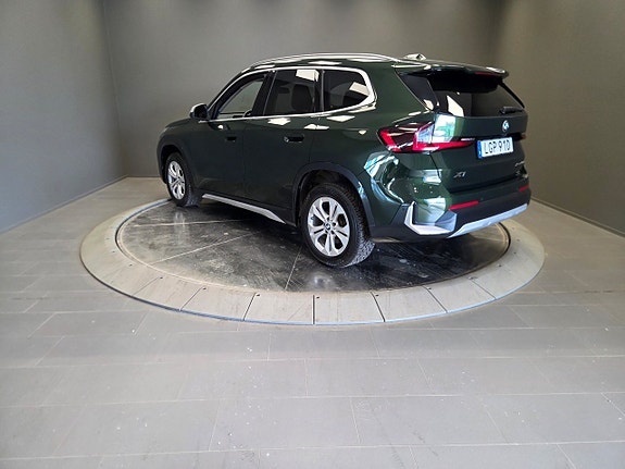 BMW X1 3 of 5