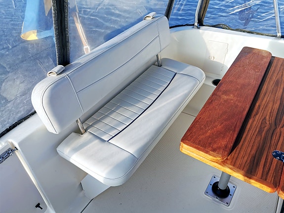 Bayliner 275 SB 4 of 5