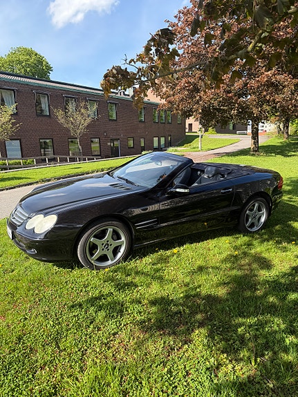 Mercedes-Benz SL500 6 of 11