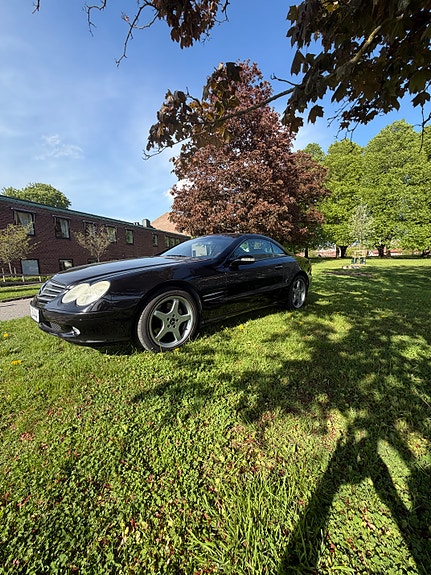 Mercedes-Benz SL500 7 of 11
