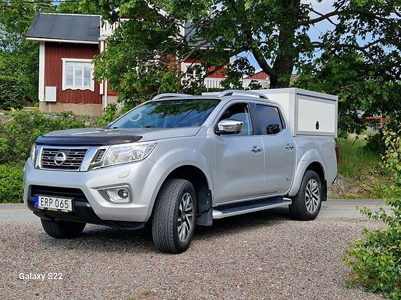 Nissan Navara 2 of 5