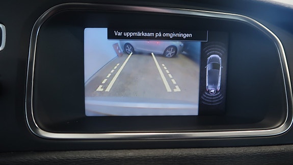 Volvo V40 14 of 16