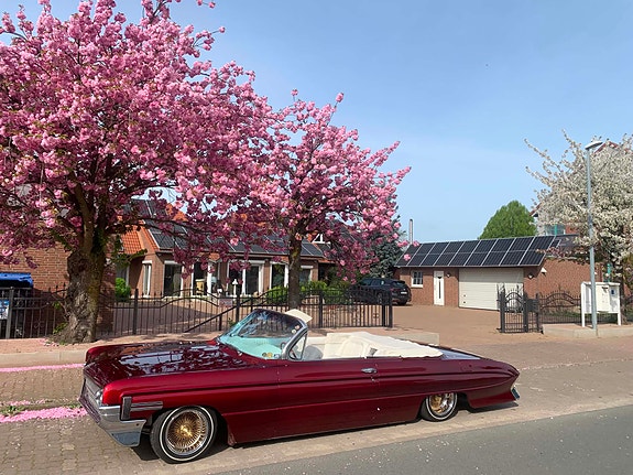 Oldsmobile 88 3 of 15