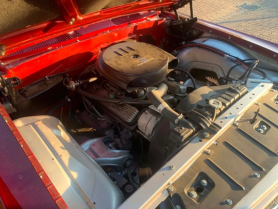 Oldsmobile 88 8 of 15