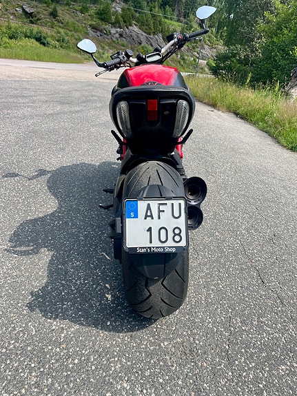Ducati Diavel Carbon Edition ABS 4 of 4