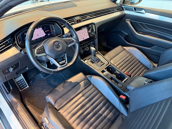 Volkswagen Passat Alltrack 6 of 9