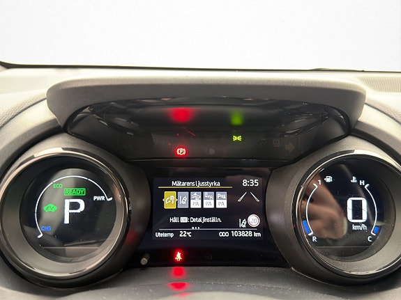 Toyota Yaris 16 of 30