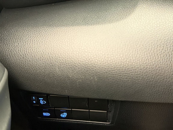 Toyota Yaris 30 of 30