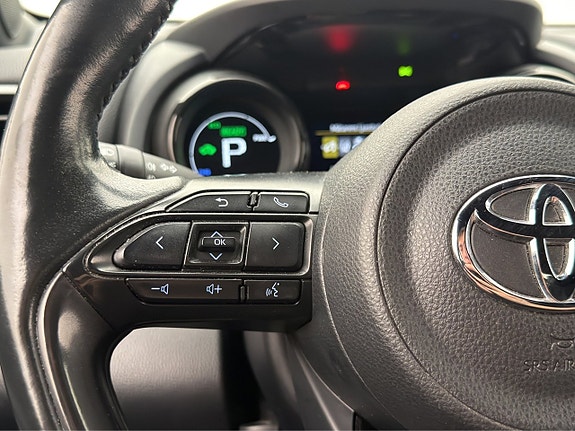 Toyota Yaris 15 of 30