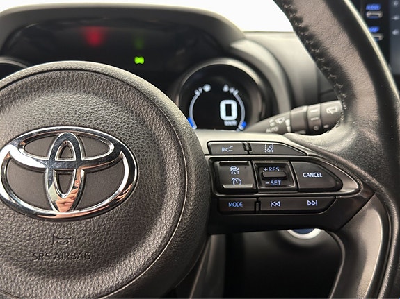 Toyota Yaris 17 of 30