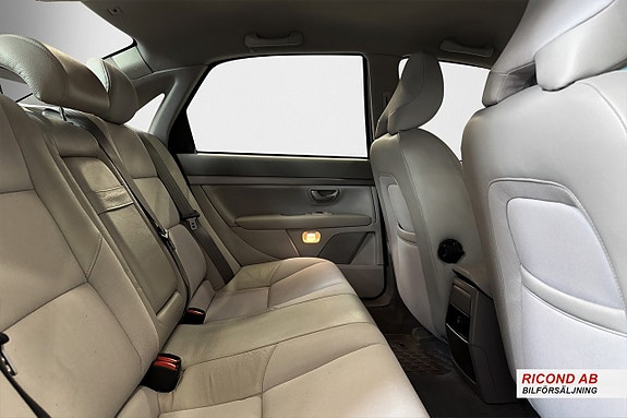 Volvo S80 16 of 20