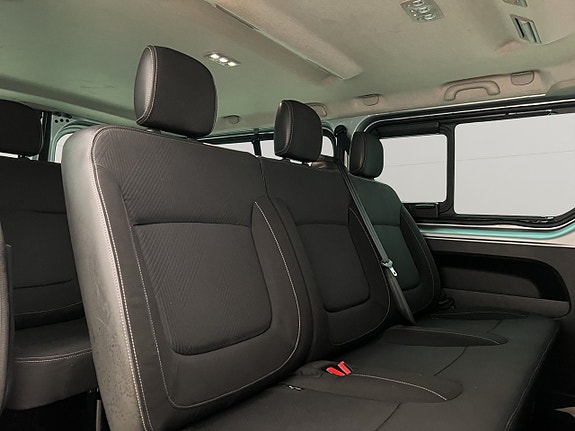 Nissan Primastar 30 of 30