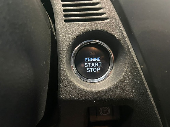 Toyota Avensis 20 of 26
