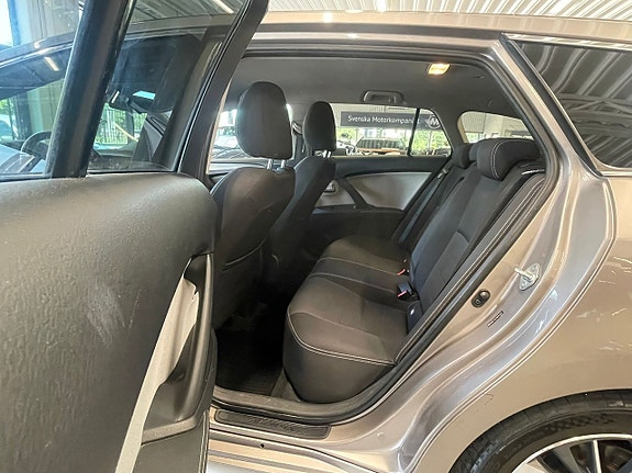 Toyota Avensis 10 of 26