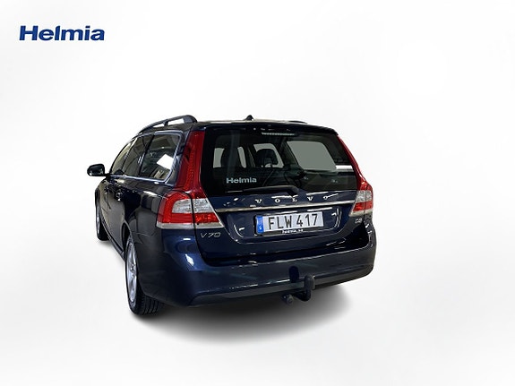 Volvo V70 3 of 5