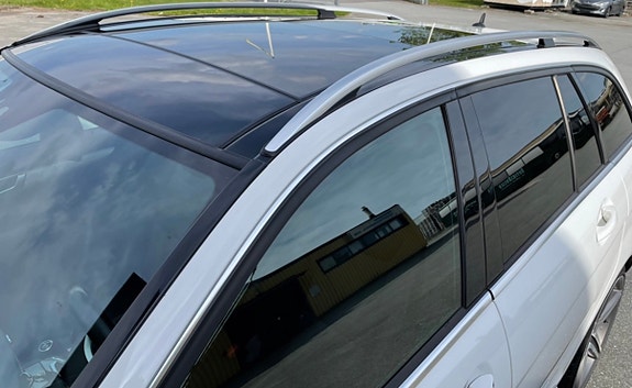 Mercedes-Benz C220 5 of 6