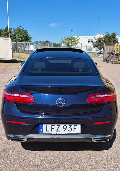 Mercedes-Benz E350 d 3 of 5