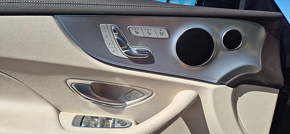 Mercedes-Benz E350 d 11 of 11
