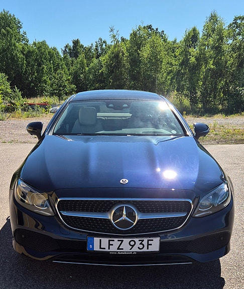 Mercedes-Benz E350 d 2 of 5