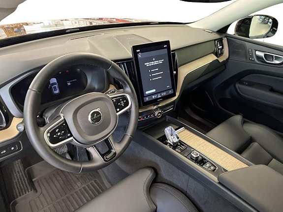 Volvo XC60 9 of 13