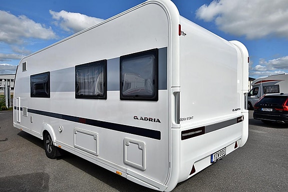 Adria 613 HT Adora, Långbädd 4 of 5