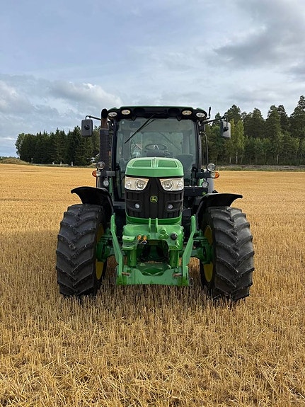 John Deere 6115 R 3400tim 3 of 12