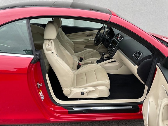 Volkswagen Eos 18 of 25