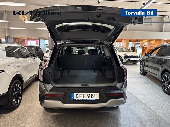 Kia EV9 14 of 17