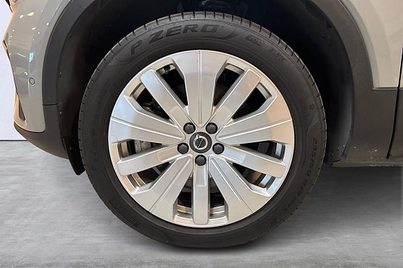 Volvo EX40 14 of 15