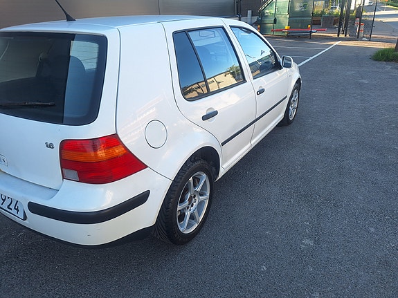 Volkswagen Golf IV 4 of 5