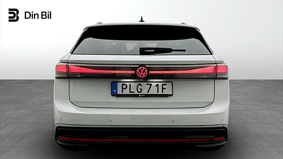 Volkswagen ID.7 5 of 5