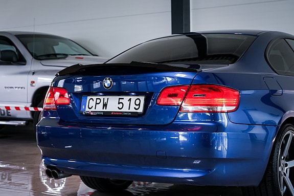 BMW 325i 13 of 30