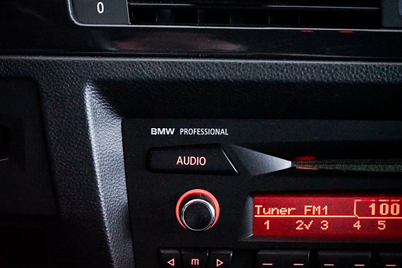 BMW 325i 26 of 30