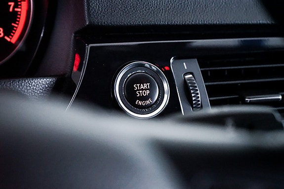 BMW 325i 24 of 30