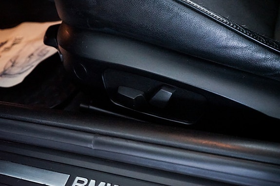 BMW 325i 28 of 30