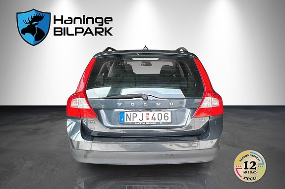 Volvo V70 9 of 23