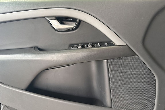 Volvo V70 23 of 23