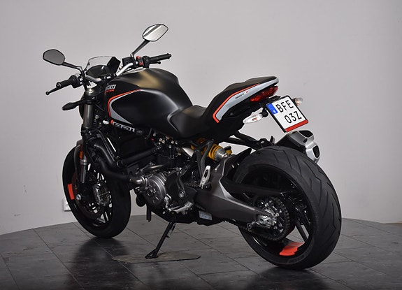 Ducati Monster 821 Tailtidy/ Slipon/ Låga mil 2 of 5