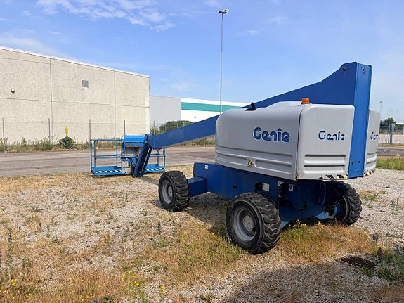 Genie S 45 2 of 5
