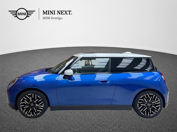 MINI Cooper SE 3 of 15