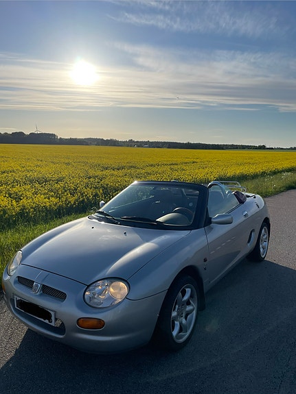 MG F 2 of 5