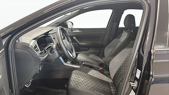 Volkswagen Taigo 8 of 12