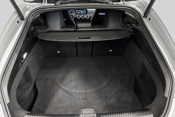 Mercedes-Benz CLA250 e 15 of 20
