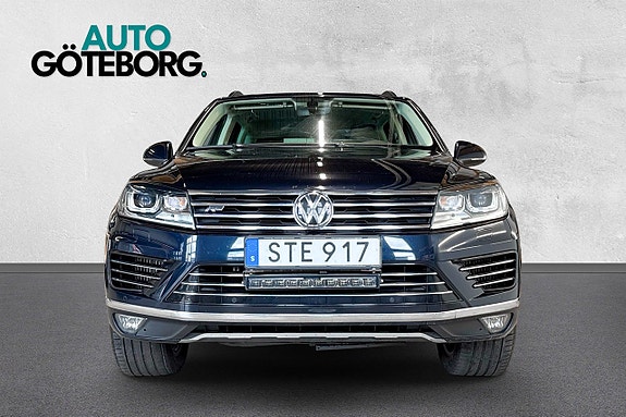 Volkswagen Touareg 8 of 17