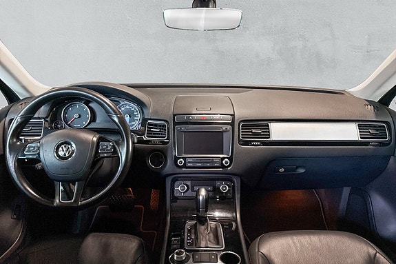 Volkswagen Touareg 13 of 17