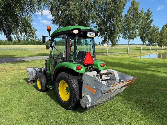 John Deere 3045R Kompakttraktor Vinterutrustad 7 of 12