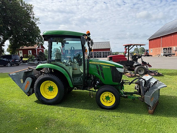 John Deere 3045R Kompakttraktor Vinterutrustad 4 of 12