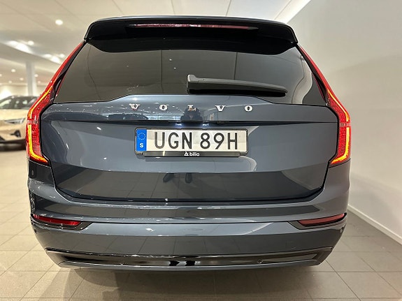 Volvo XC90 6 of 24