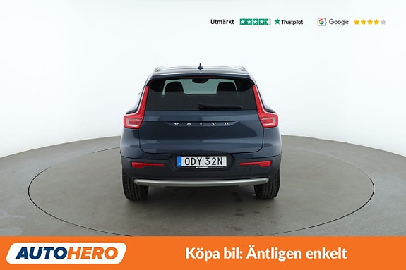 Volvo XC40 4 of 5